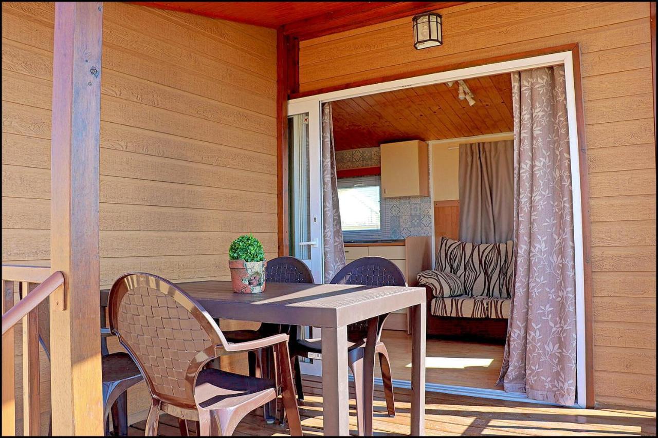 Bungalow Con Piscina Privada Кониль-де-ла-Фронтера Экстерьер фото